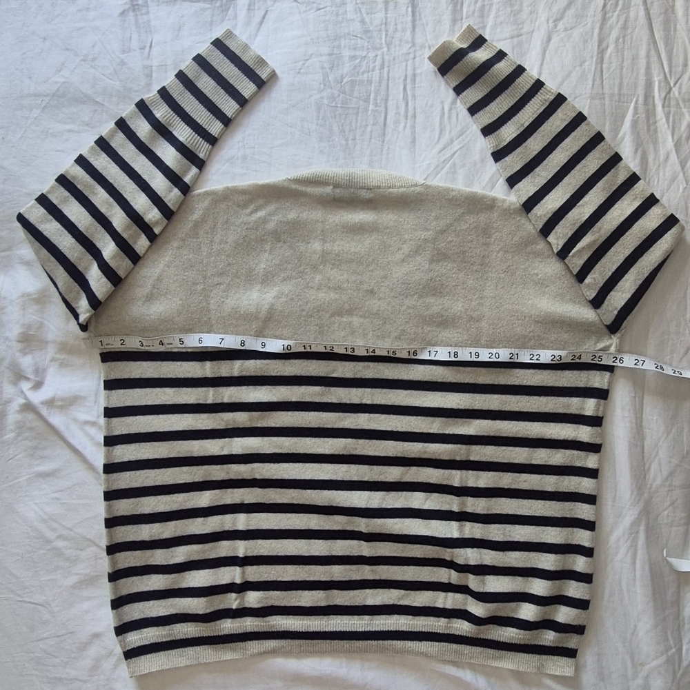 Women Striped V-Neck Sweater - Picture 3 of 6